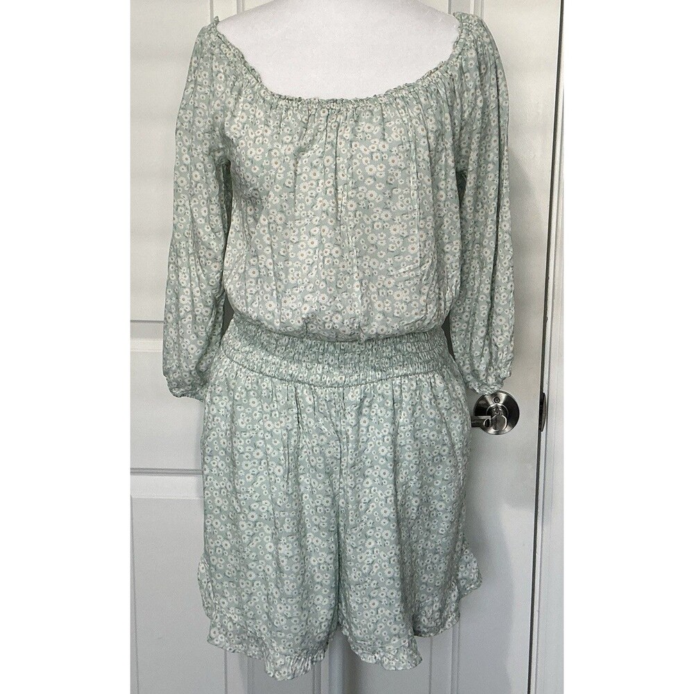 NEW Hollister Romper Floral Daisies Off-the-Shoulder Boho Size Large